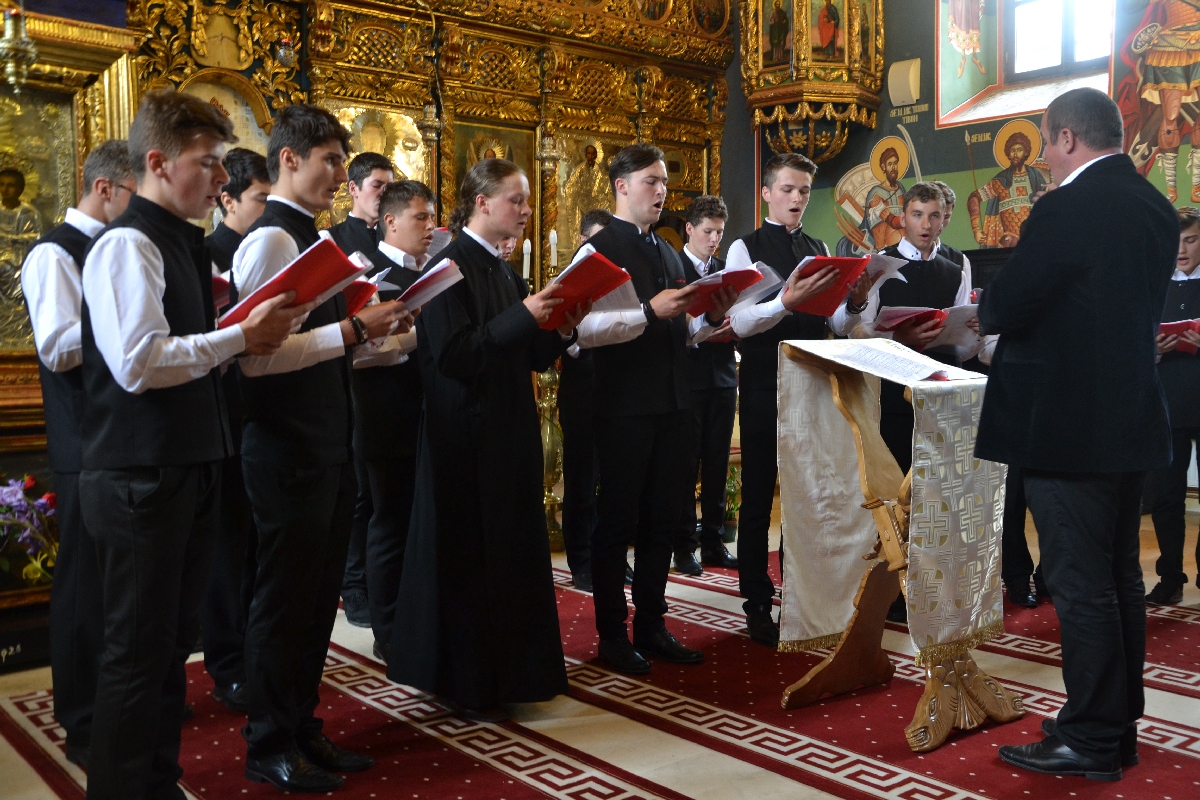 Concurs pe patru secţiuni, în cadrul Festivalului Coral Internaţional pentru Tineret „Gavriil Musicescu“