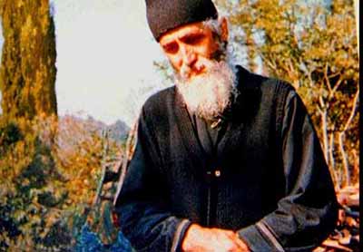 Înfruntarea hulitorilor: când e de tăcut și când nu