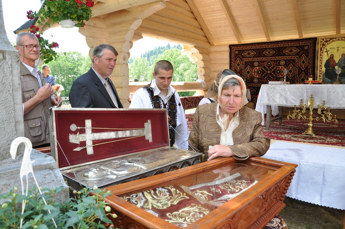 Moaştele Sfinţilor Epictet şi Astion în Parohia Dealu Mare