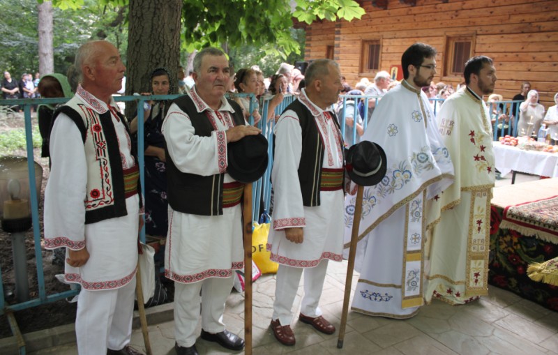 Sfântul Mucenic Pantelimon, ocrotitorul Mănăstirii Lacu-Sărat din judeţul Brăila