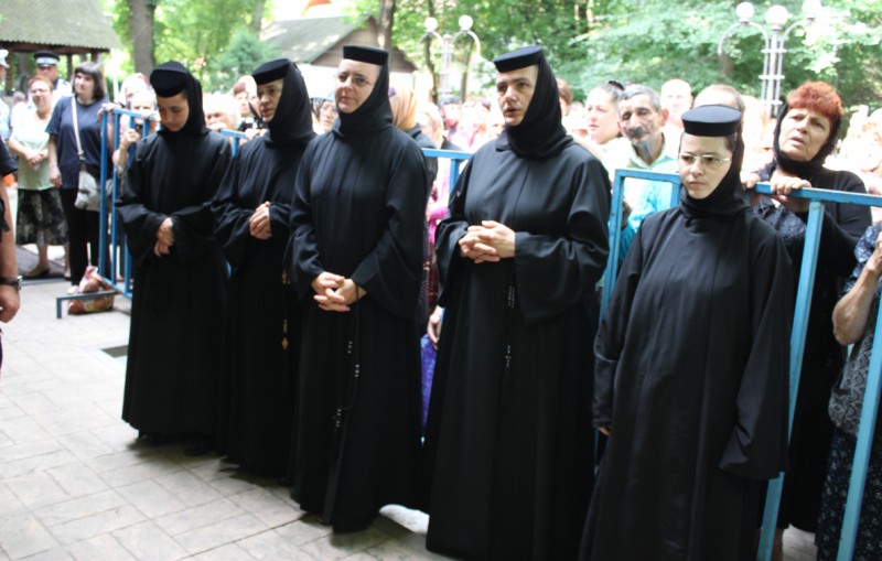 Sfântul Mucenic Pantelimon, ocrotitorul Mănăstirii Lacu-Sărat din judeţul Brăila