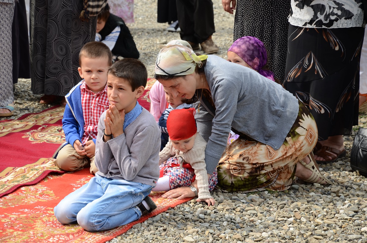 Sfântul Mare Mucenic Pantelimon, sărbătorit la Mănăstirea Paltin prin Liturghie arhierească