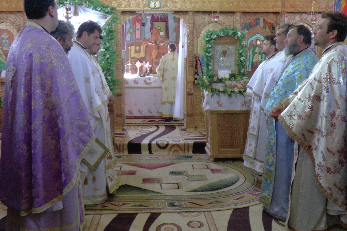 Slujbă arhierească la 1.700 m altitudine