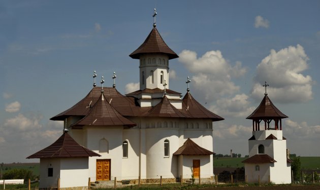 Licitaţie pentru pictura Bisericii „Satu Nou“ din Dorohoi