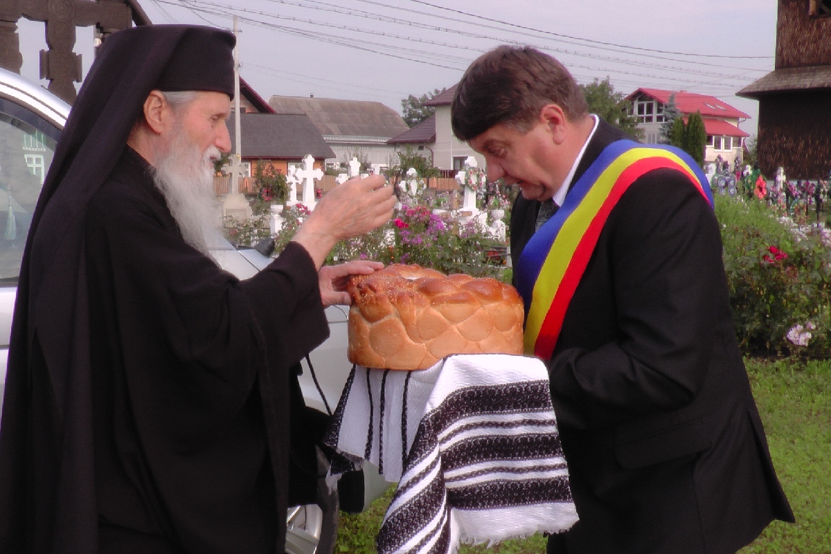 Sfințire de biserică închinată Sfântului Ioan Rusul, la Volovăț