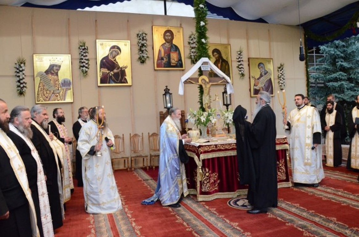 Slujba Privegherii în cinstea Sfântului Voievod Ștefan cel Mare, la Mănăstirea Putna