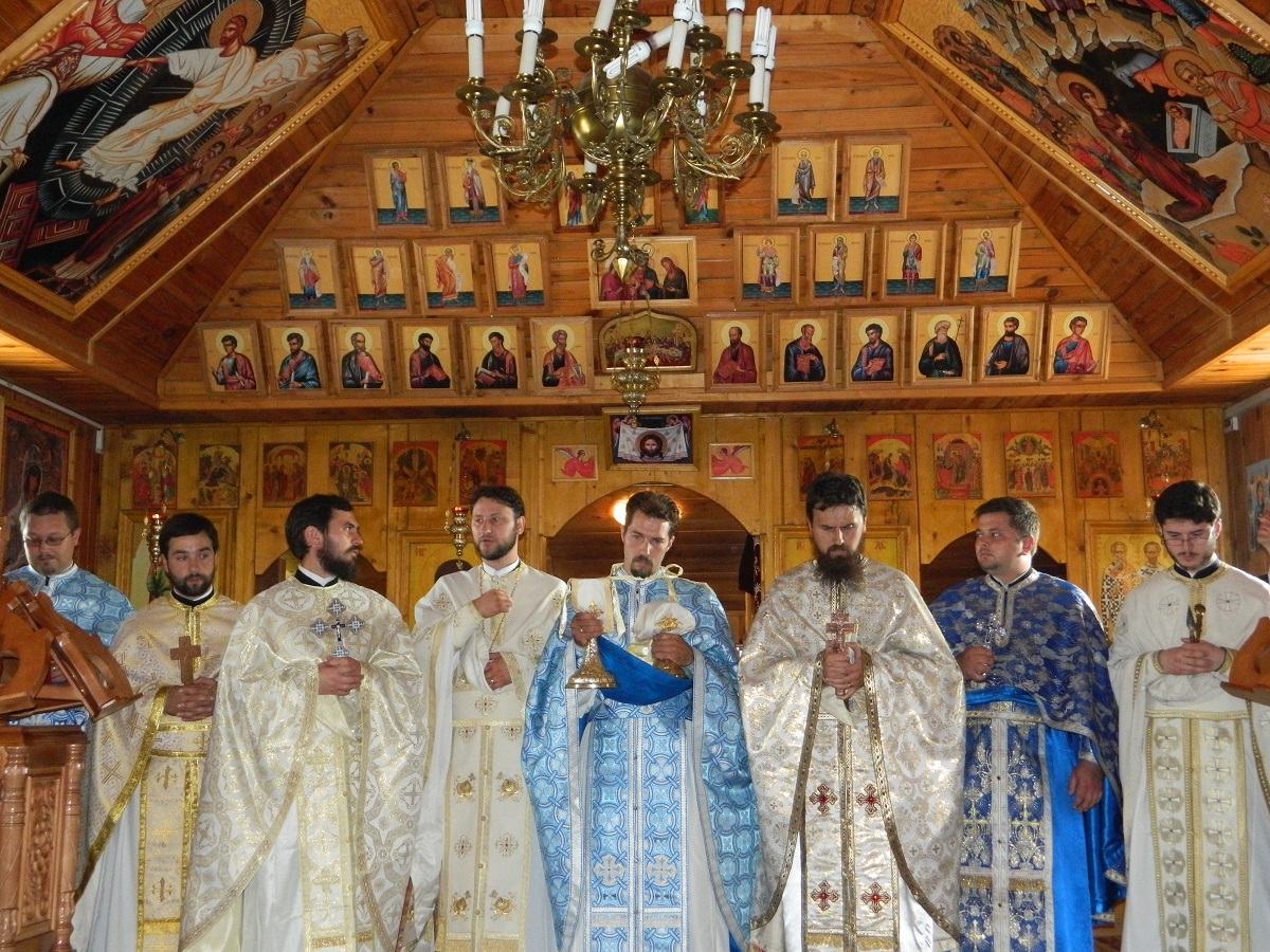 Revederea de 10 ani a promoţiei 1999-2004, la Seminarul Teologic &quot;Mitropolitul Dosoftei&quot; din Suceava