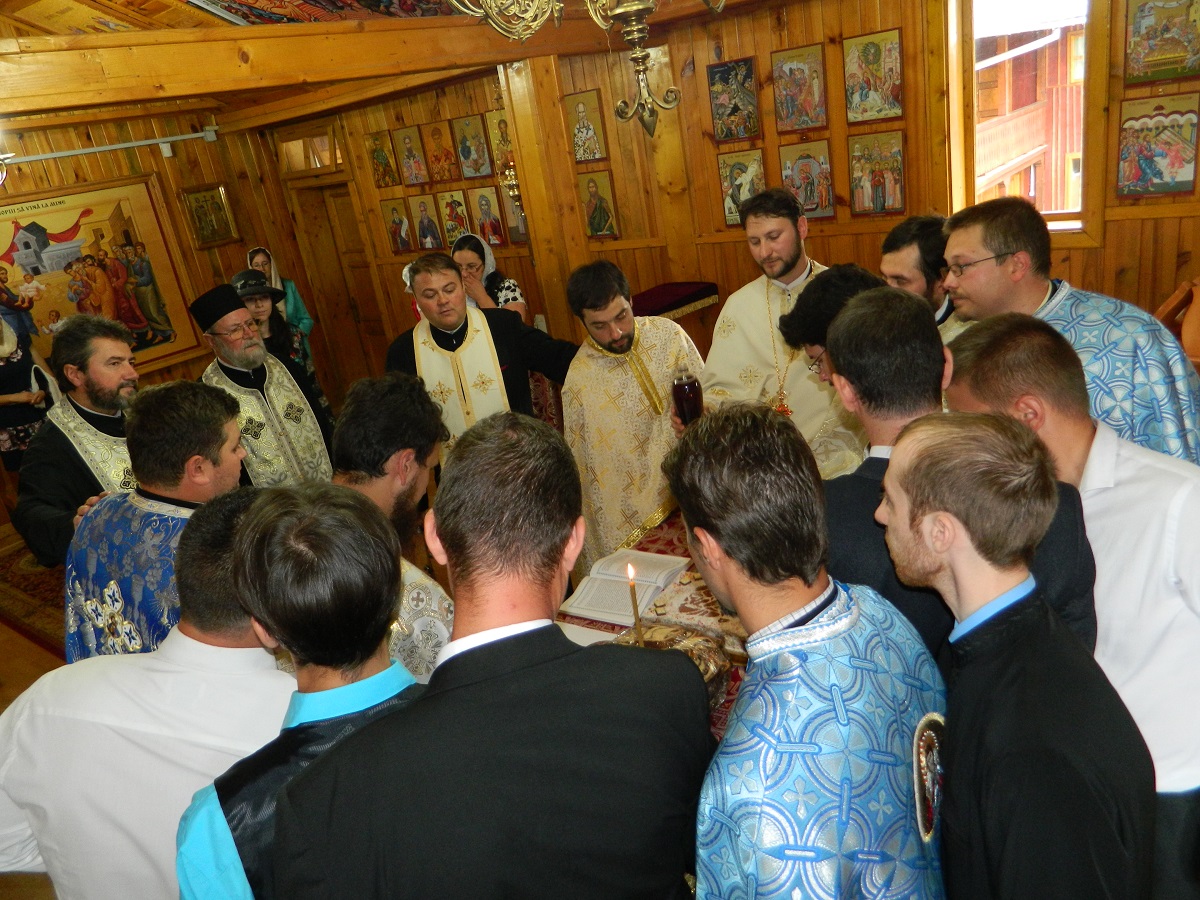 Revederea de 10 ani a promoţiei 1999-2004, la Seminarul Teologic &quot;Mitropolitul Dosoftei&quot; din Suceava