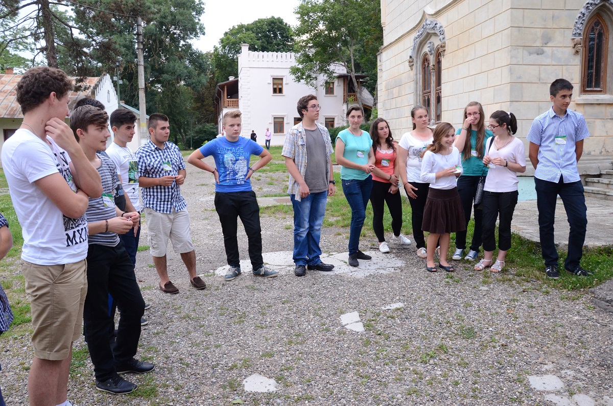 Şcoala de vară Aleph: „Înainte de a alege, voi aţi fost aleşi“