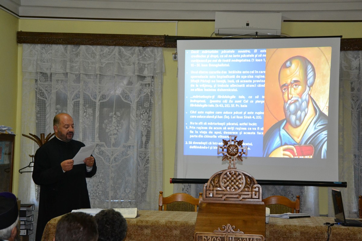 Şedinţă preoţească la Piatra Neamţ