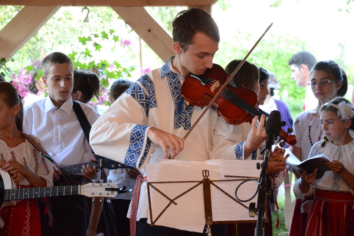 „Dintr-un anumit punct de vedere, acest sat începe să existe cu adevărat“