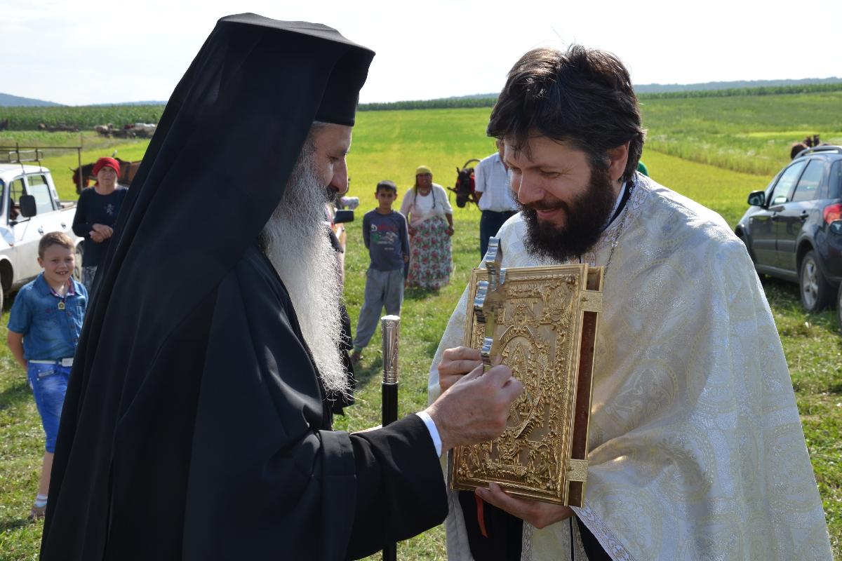 „Dintr-un anumit punct de vedere, acest sat începe să existe cu adevărat“