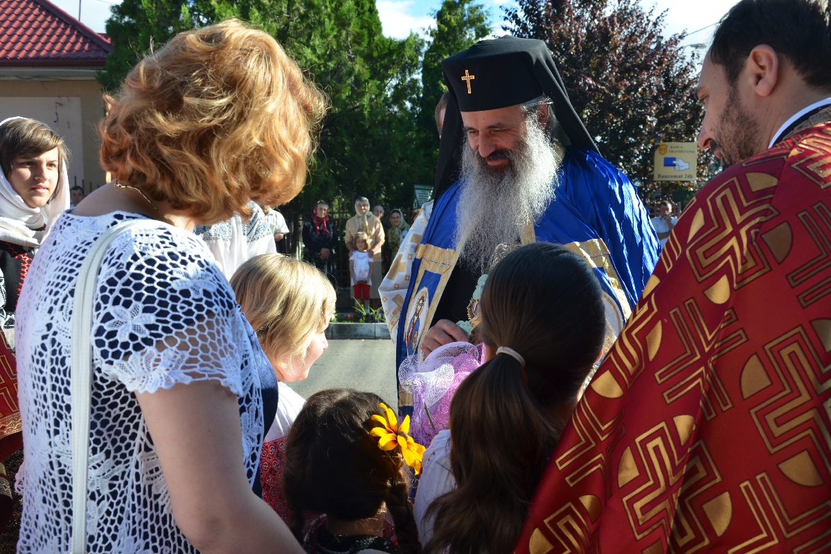 IPS Teofan: „Fiecare dintre noi trebuie să fie martor și mărturisitor al Domnului Hristos”