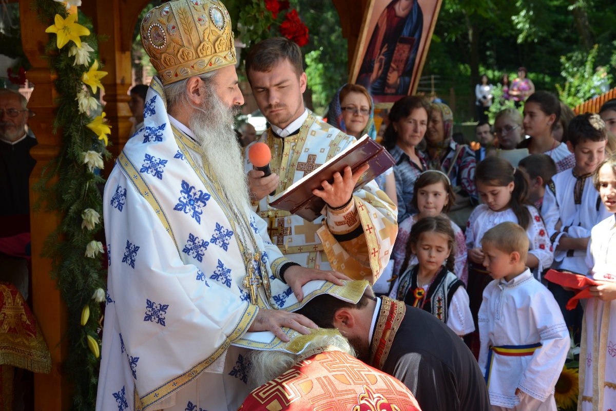 IPS Teofan: „Fiecare dintre noi trebuie să fie martor și mărturisitor al Domnului Hristos”