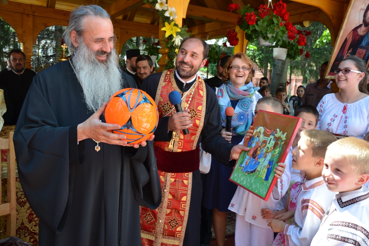 IPS Teofan: „Fiecare dintre noi trebuie să fie martor și mărturisitor al Domnului Hristos”