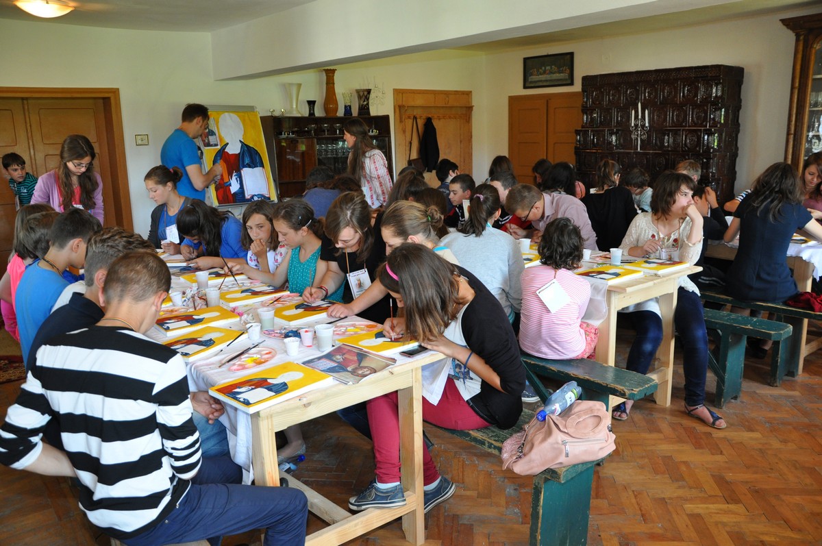 Tabără de creaţie religioasă la Mănăstirea Vorona
