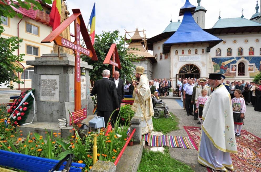 Prezenţă arhierească la Hramul Mănăstirii Bogdăneşti din Arhiepiscopia Sucevei şi Rădăuţilor