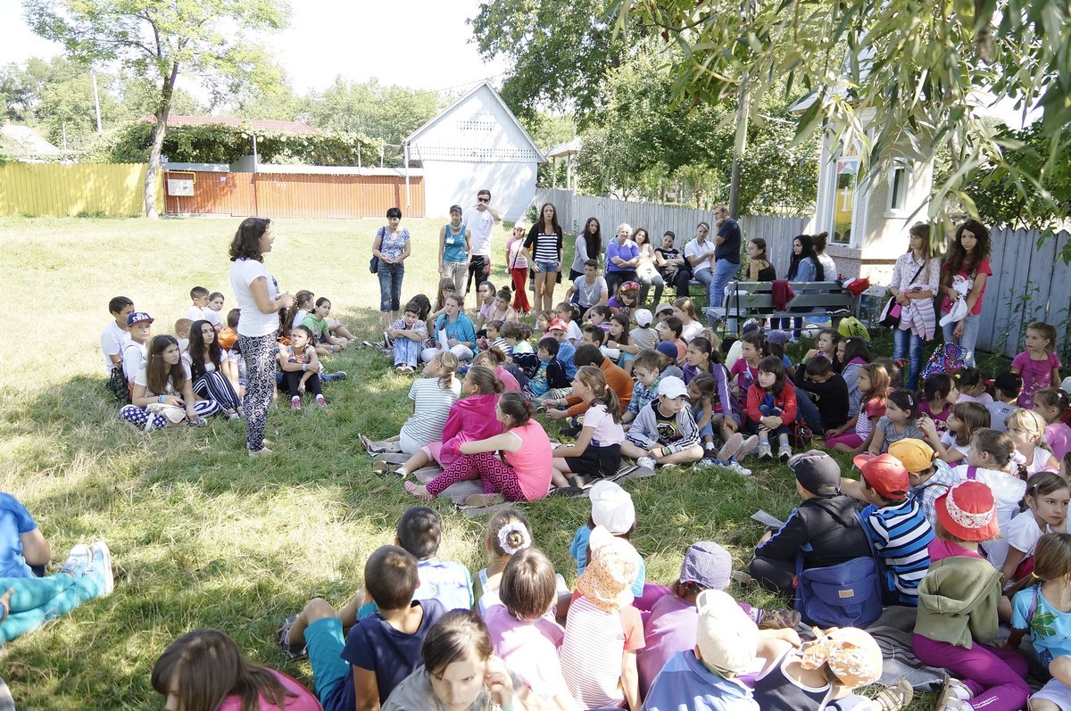 Frumuseţea prieteniei în Tabăra "Aripi de înger" (GALERIE FOTO) Frumuseţea prieteniei în Tabăra "Aripi de înger" (GALERIE FOTO)