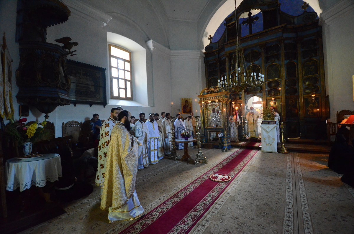 A debutat Atelierul de formare pentru tinerii preoţi hirotoniţi din Arhiepiscopia Iaşilor A debutat Atelierul de formare pentru tinerii preoţi hirotoniţi din Arhiepiscopia Iaşilor