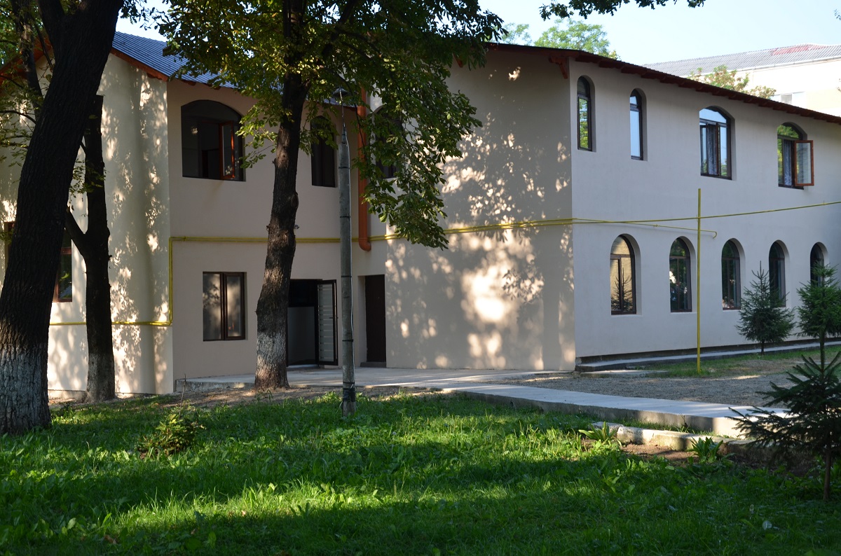 „Cărarea care nu duce la biserica satului nu duce nicăieri“