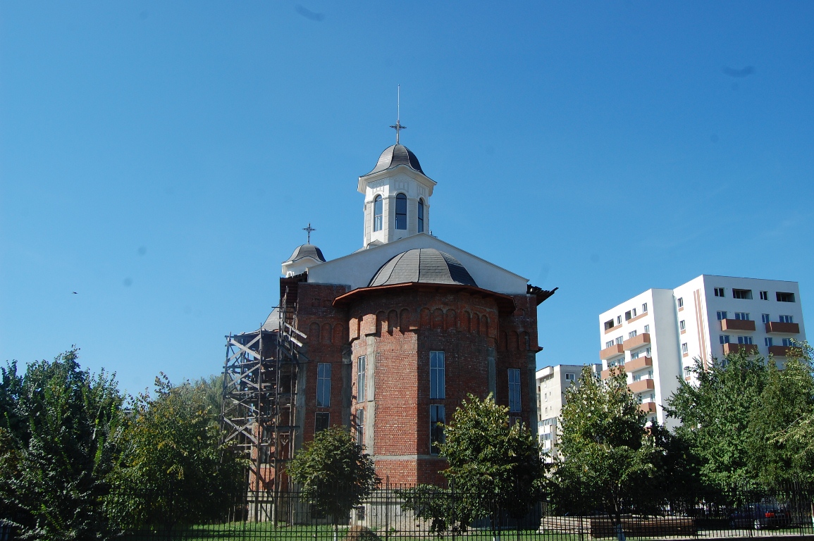 Cartierul ieşean Alexandru cel Bun şi-a cinstit ocrotitorul Cartierul ieşean Alexandru cel Bun şi-a cinstit ocrotitorul