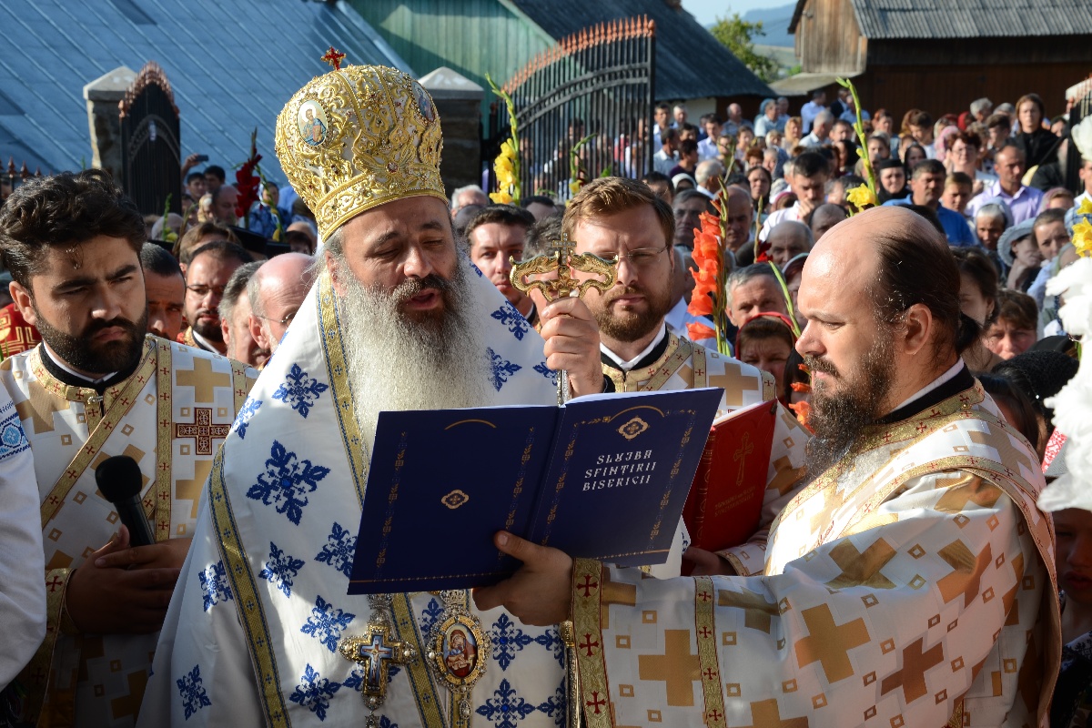 Vizită arhierească în „Mica Bucovină“