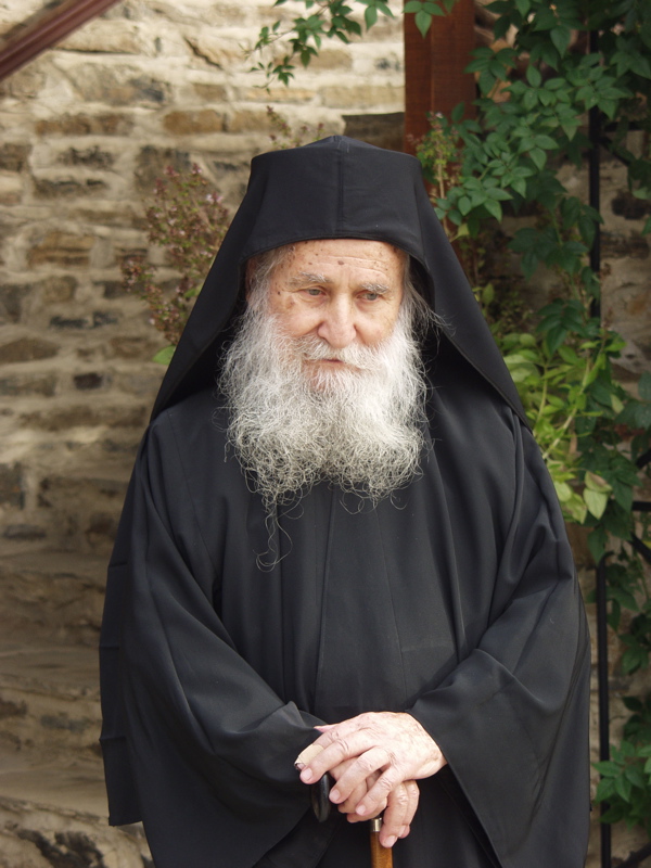 Dialoguri la Athos (1) - De ce a zidit Dumnezeu lumea şi pe om?