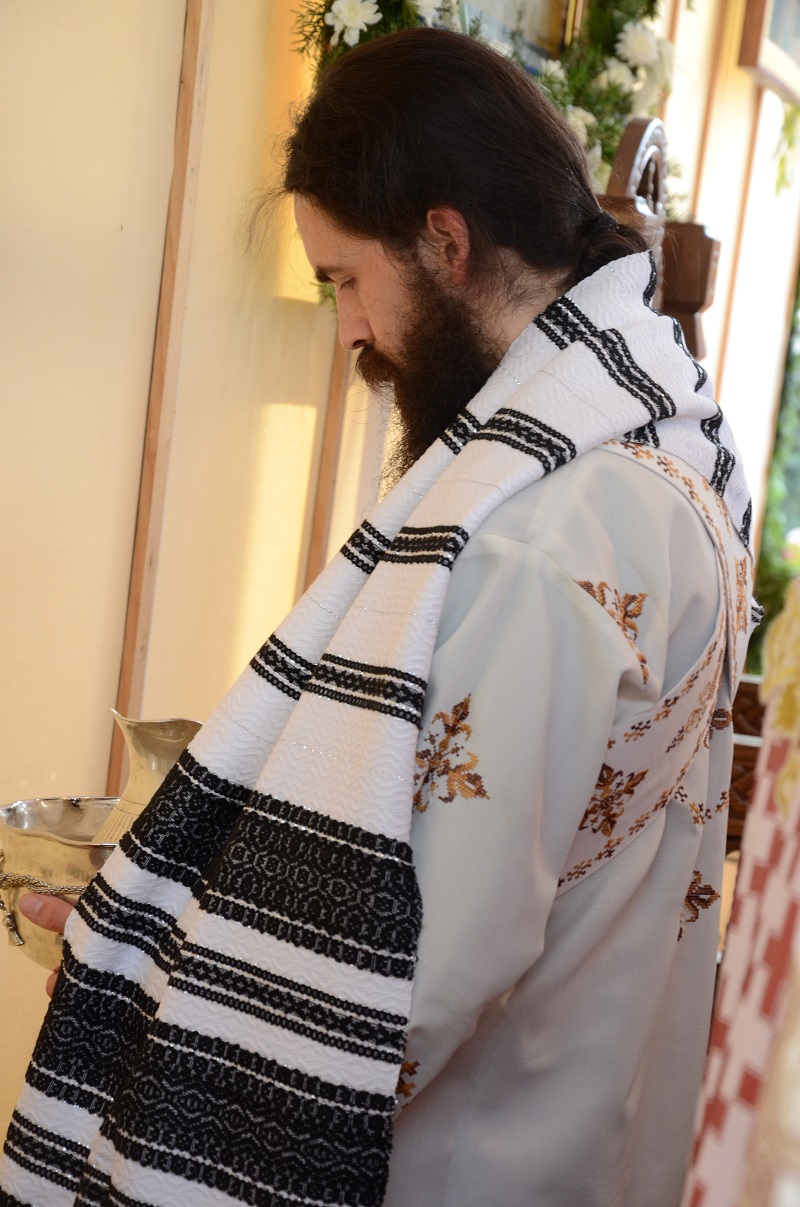 10.000 de credincioşi au participat la hramul Putnei (GALERIE FOTO)