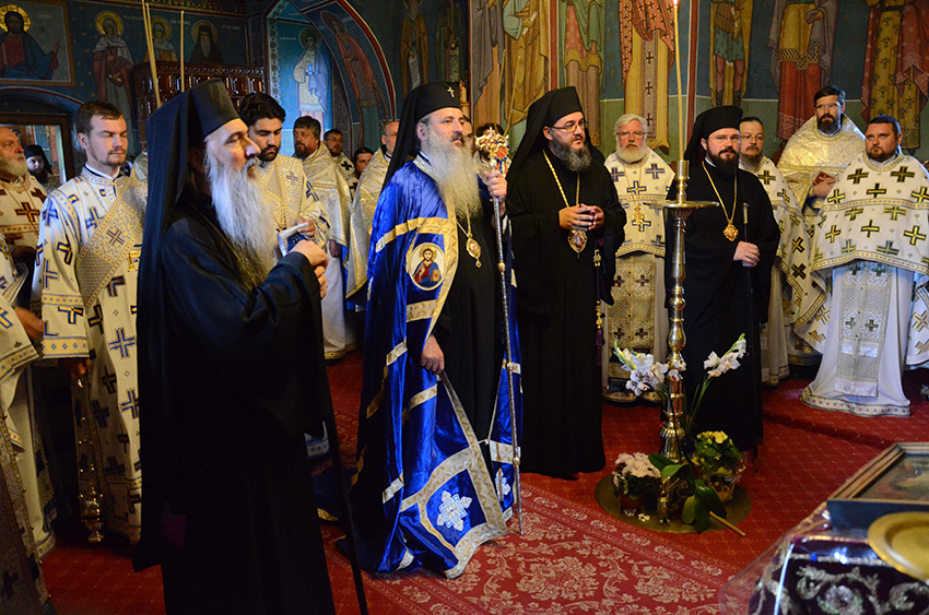„Sfinţenia este darul cel mai de preţ pe care poate să-l dobândească un creştin de la Dumnezeu“ „Sfinţenia este darul cel mai de preţ pe care poate să-l dobândească un creştin de la Dumnezeu“
