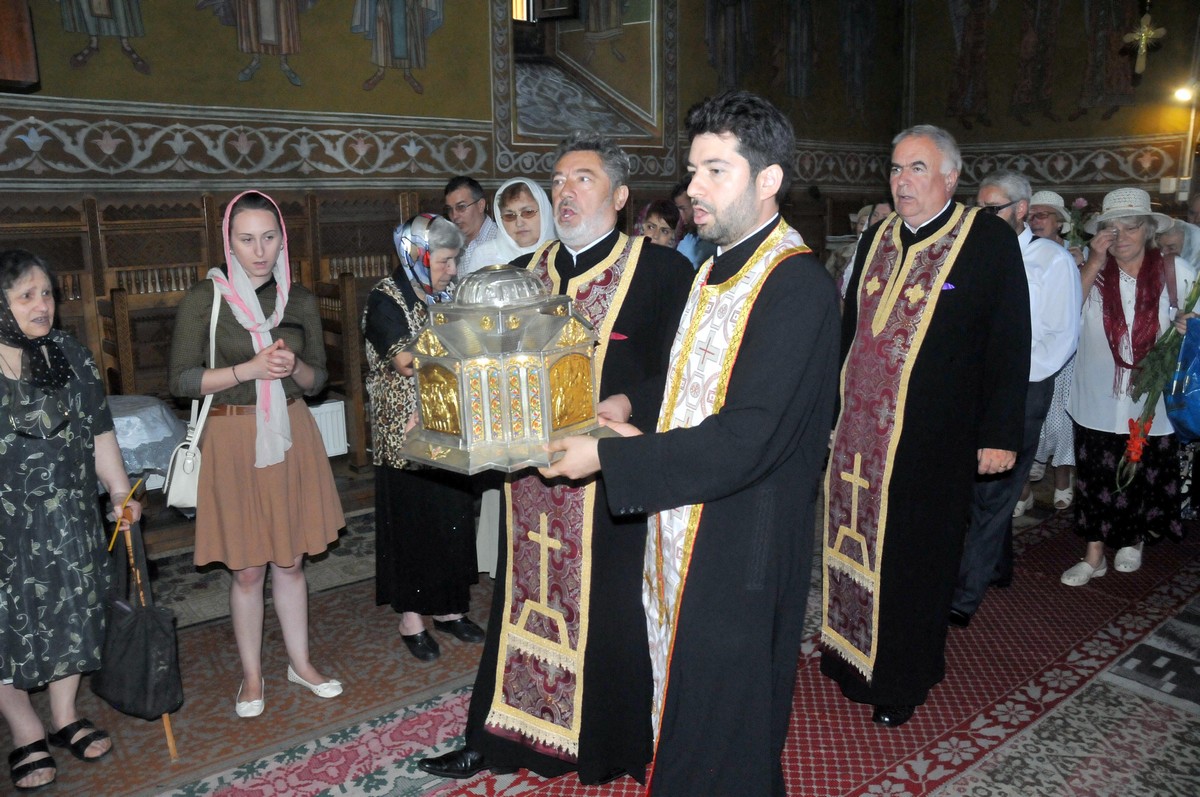 Icoana Maicii Domnului de la Neamţ, în pelerinaj la Bacău