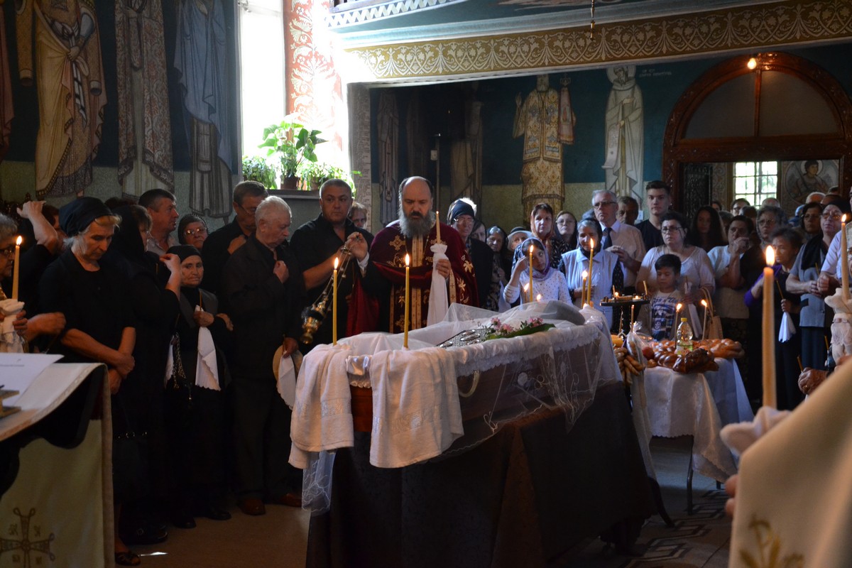 Părintele Octavian Stoica, om al rugăciunii cu viață pilduitoare