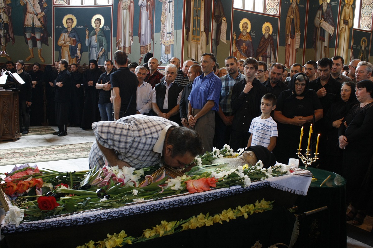 De ce a trecut la Domnul părintele Antonie, tocmai în Postul Adormirii Maicii Domnului De ce a trecut la Domnul părintele Antonie, tocmai în Postul Adormirii Maicii Domnului