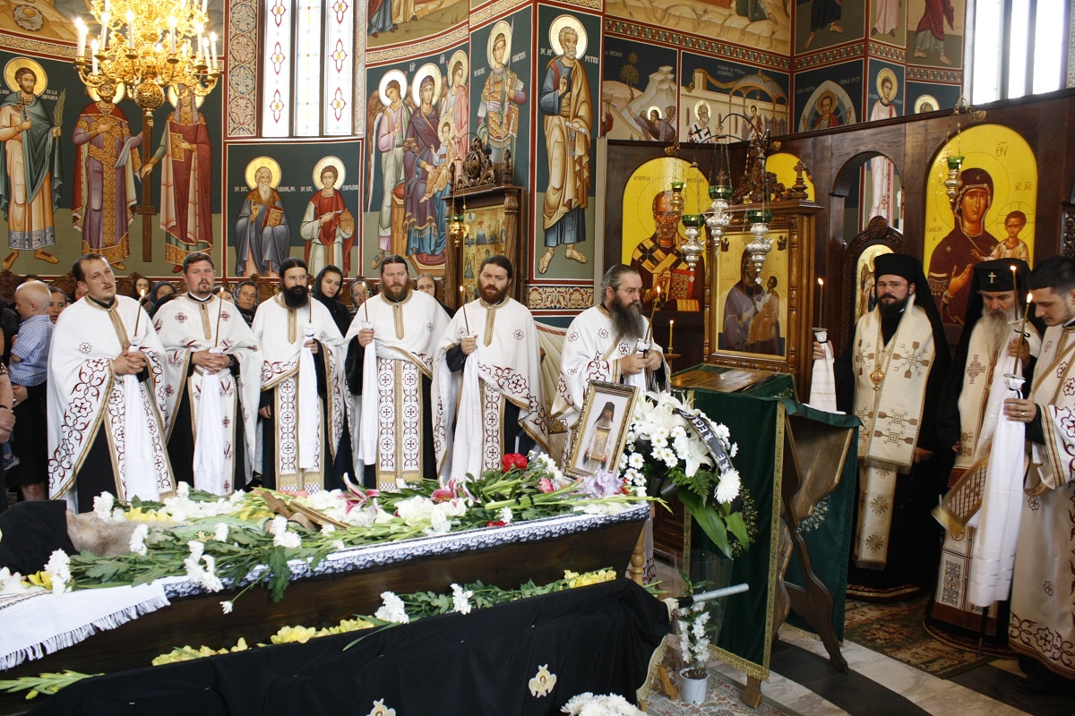 De ce a trecut la Domnul părintele Antonie, tocmai în Postul Adormirii Maicii Domnului De ce a trecut la Domnul părintele Antonie, tocmai în Postul Adormirii Maicii Domnului