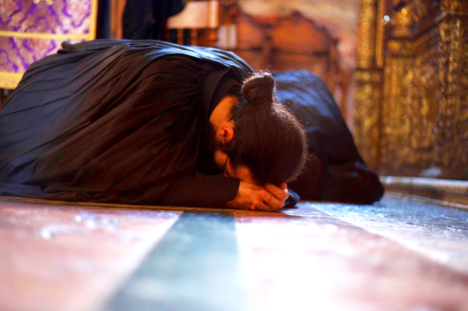 Rugăciunea să fie însoțită de metanii