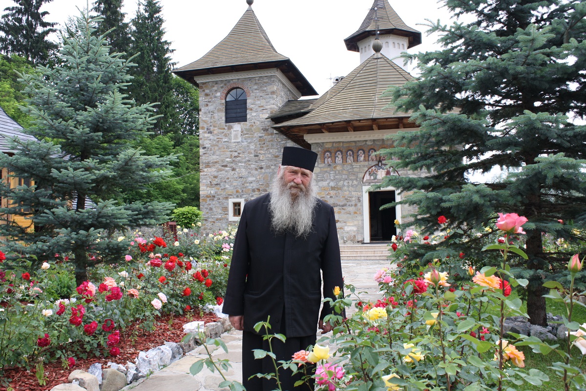 De ce a trecut la Domnul părintele Antonie, tocmai în Postul Adormirii Maicii Domnului De ce a trecut la Domnul părintele Antonie, tocmai în Postul Adormirii Maicii Domnului