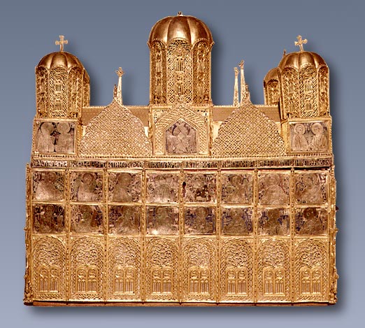 Chivotul cu moaştele Sfântului Nifon aflat la mănăstirea Dionisiu, Athos