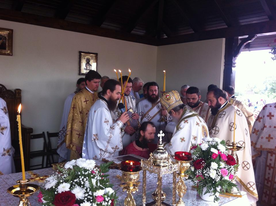 Biserica cu hramurile „Naşterea Maicii Domnului“ şi „Sfântul Mare Mucenic Procopie“ din Milişăuţi, resfinţită de IPS Arhiepiscop Pimen