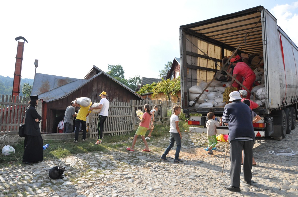 Solidaritate şi filantropie pentru sinistraţii din Vaideeni
