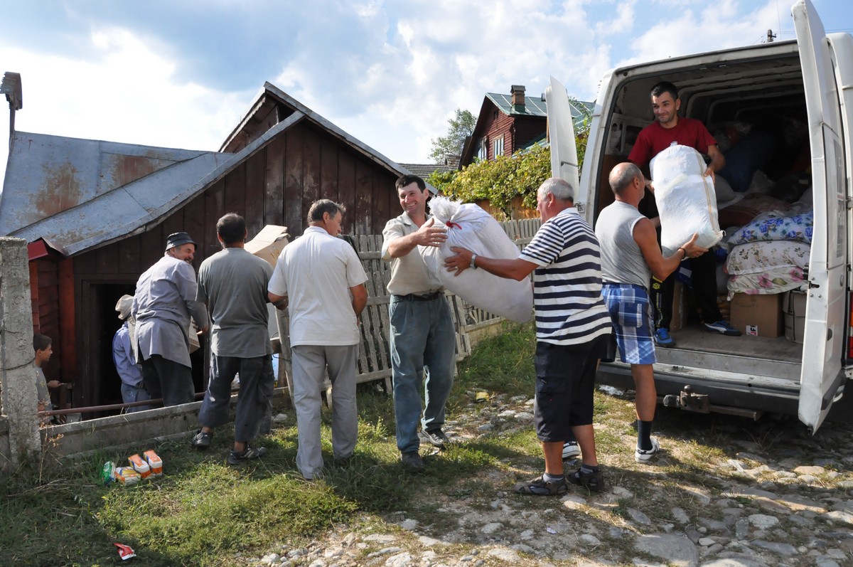 Solidaritate şi filantropie pentru sinistraţii din Vaideeni