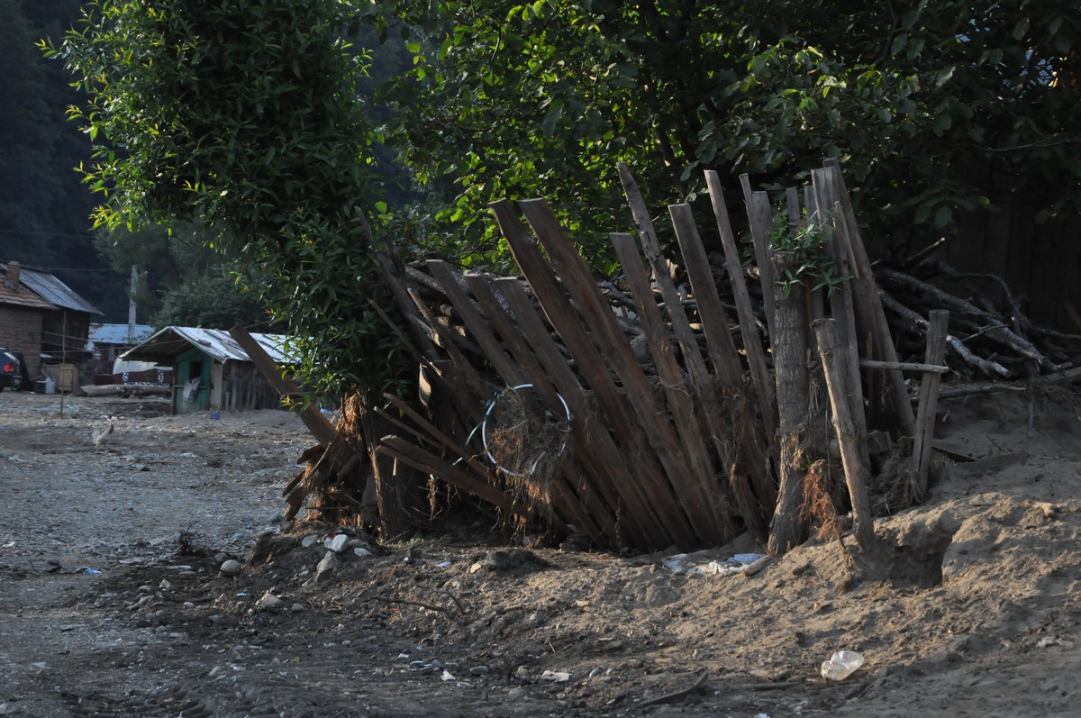 Solidaritate şi filantropie pentru sinistraţii din Vaideeni