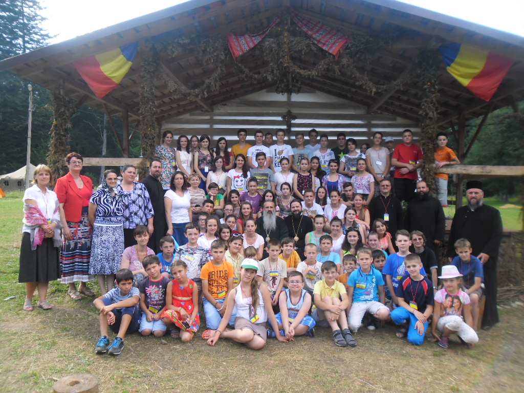 „Să deveniţi «apostoli» care să prelungiţi activitatea părintelui vostru în lume”