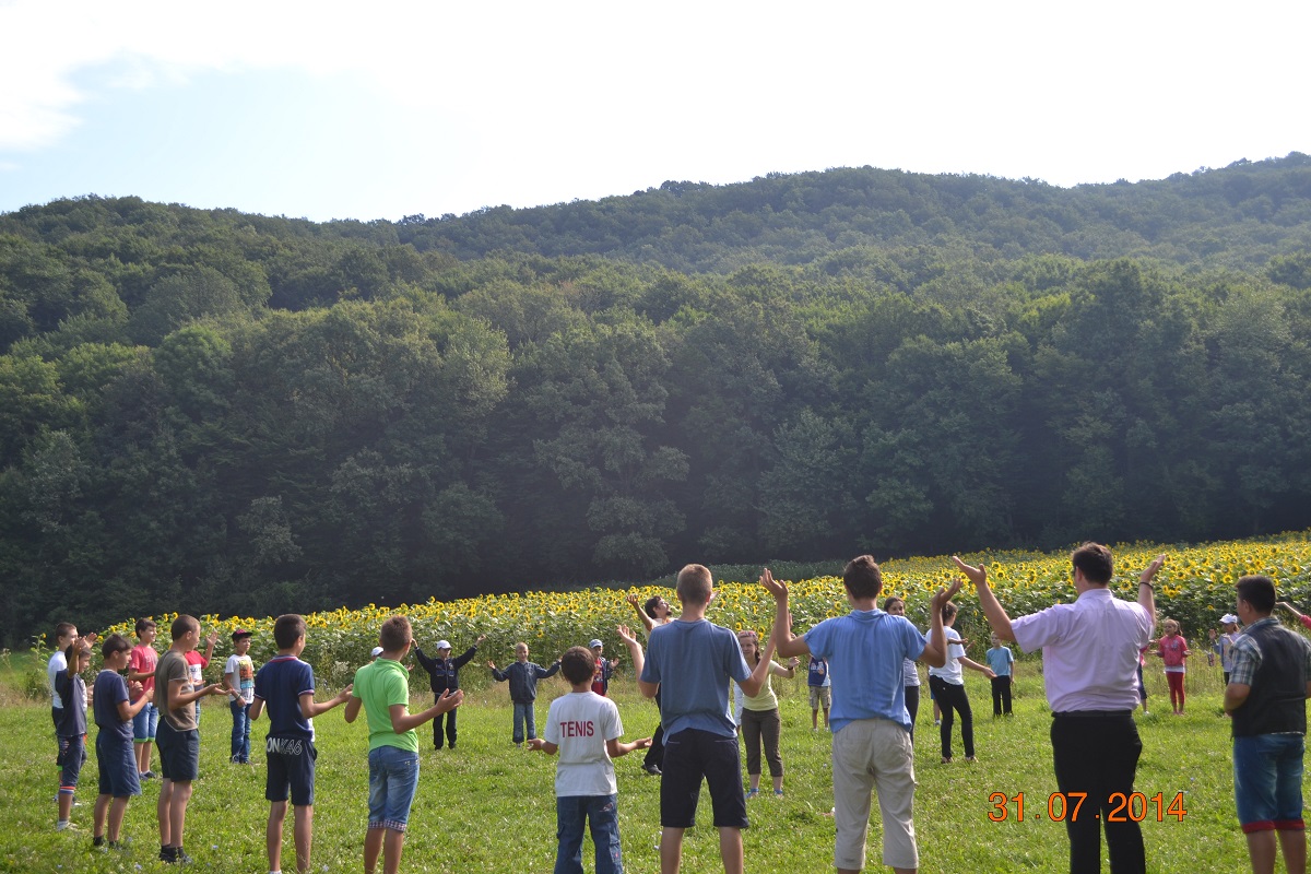 Tabără de o zi în parohia Holt