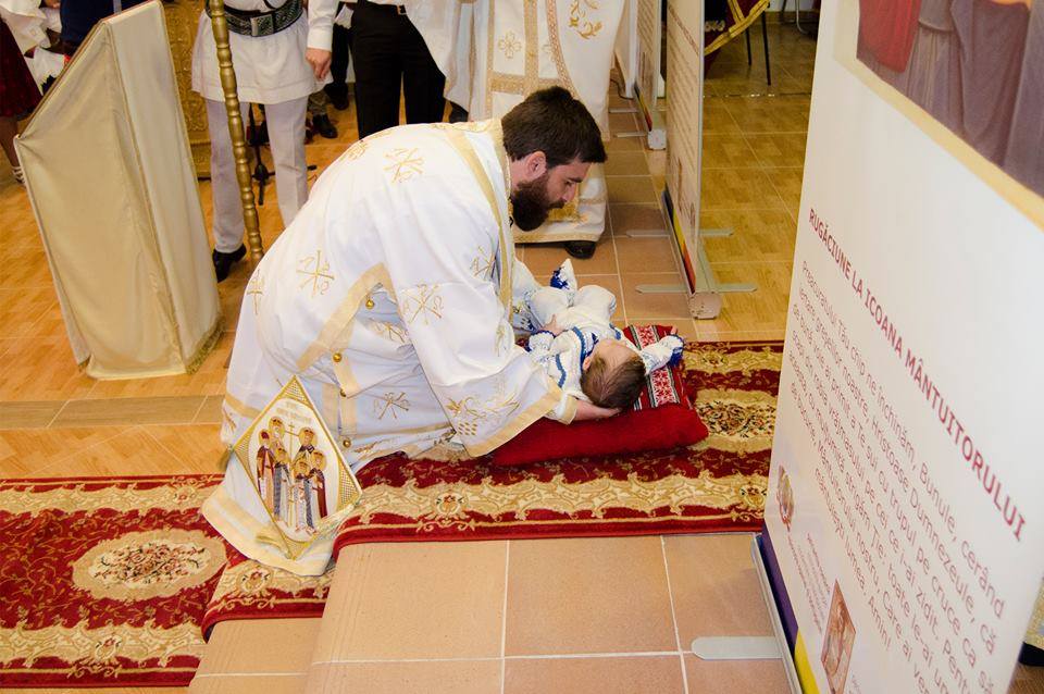 Slujire arhierească și Taina Sfântului Botez la Villarrobledo