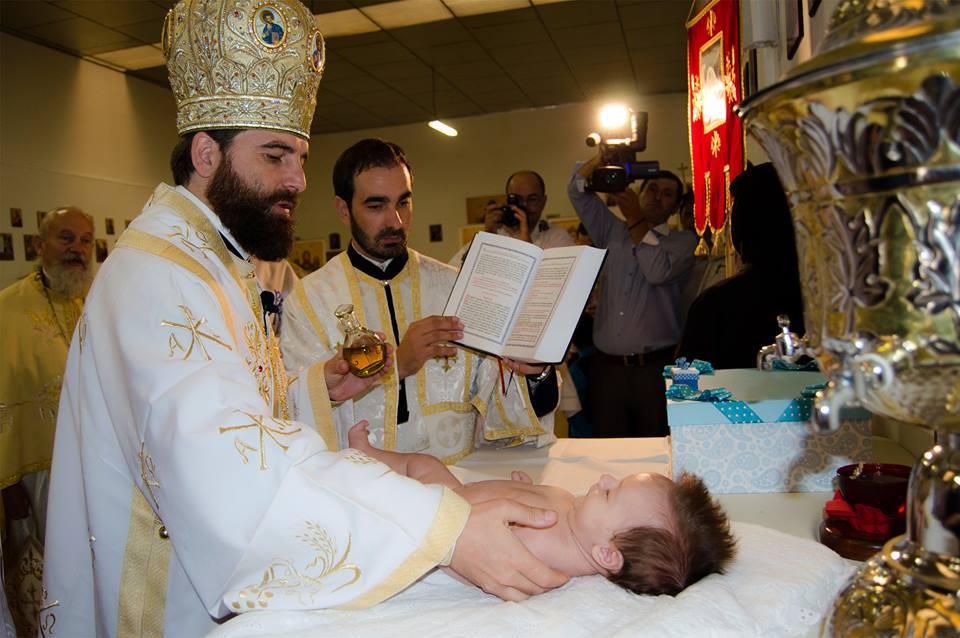 Slujire arhierească și Taina Sfântului Botez la Villarrobledo