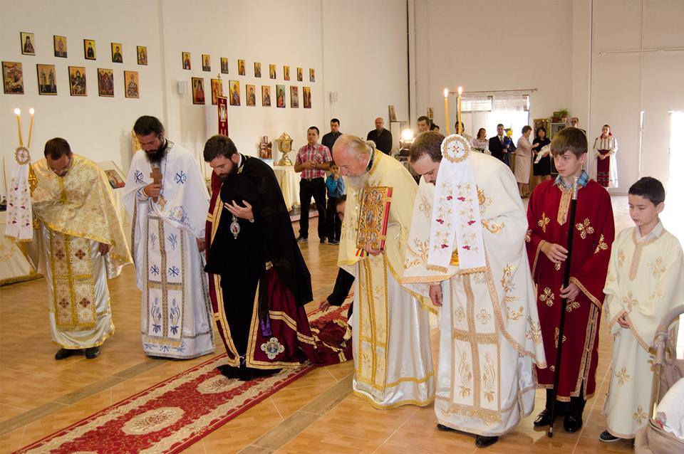 Slujire arhierească și Taina Sfântului Botez la Villarrobledo