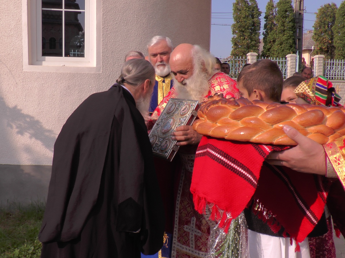 Slujire arhierească în localitatea Boroaia din județul Suceava