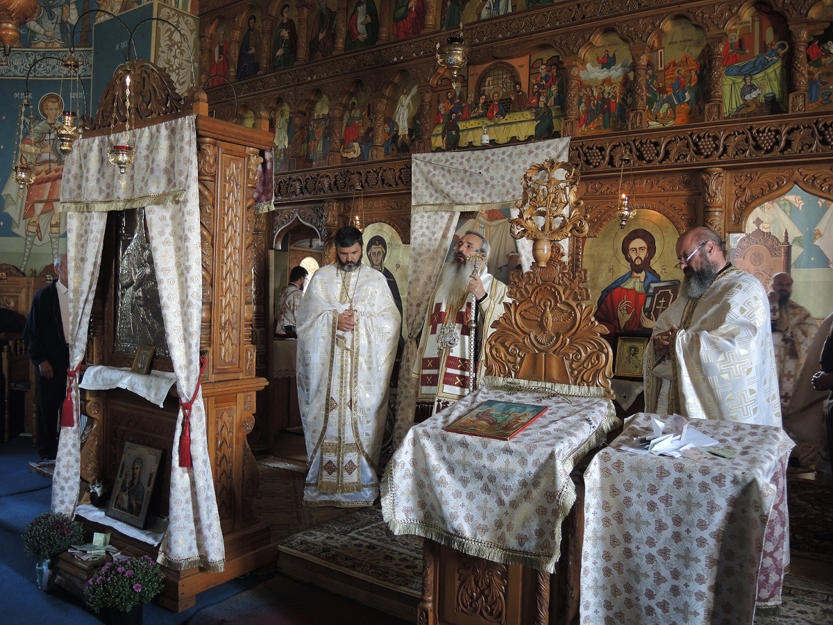 Conferință preoțească prezidată de IPS Teofan, în Protopopiatul Roznov