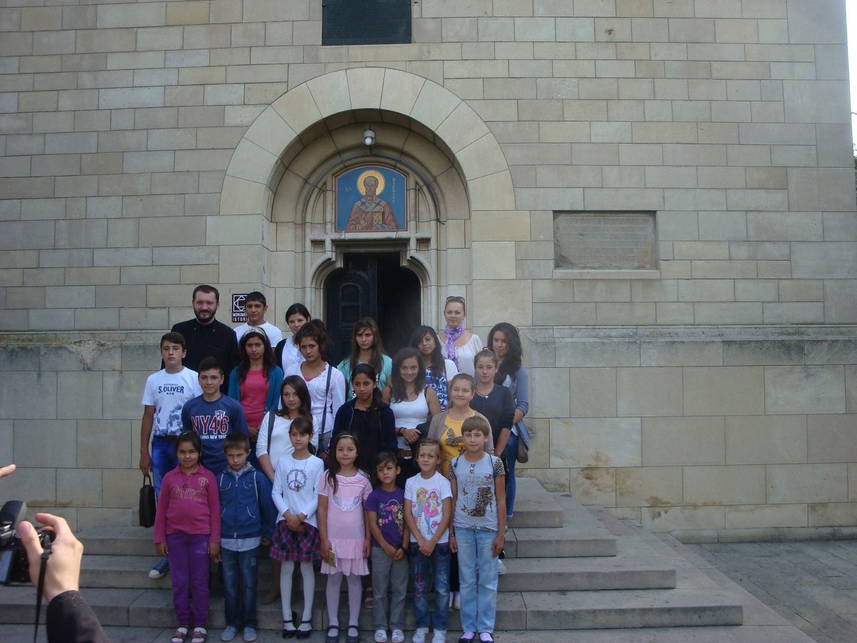 &quot;Itinerarii culturale ieșene pentru copii și tineri defavoriați&quot;