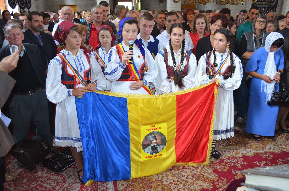 Serbările naţionale de la Ţebea - 2014 Serbările naţionale de la Ţebea - 2014