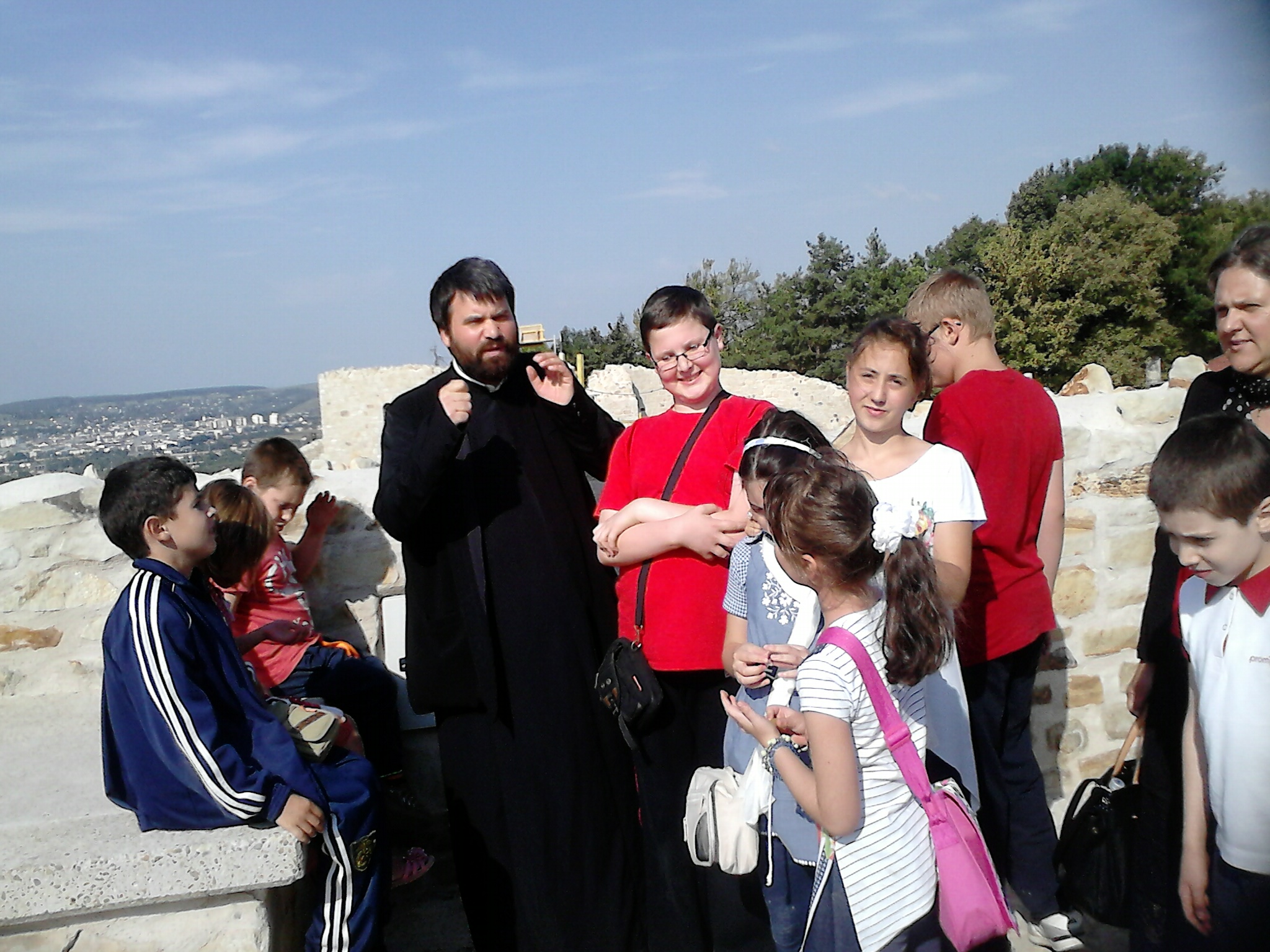 Copiii din Parohia &quot;Sfinţii Trei Ierarhi&quot; din Piatra Neamţ, în pelerinaj